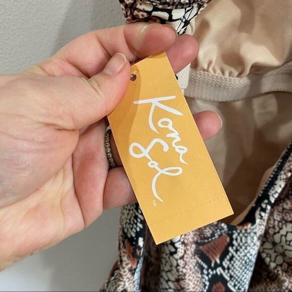 Kona Sol Animal Print Brown One Piece Swimsuit Medium Coverage NWT Sz M - Picture 9 of 9